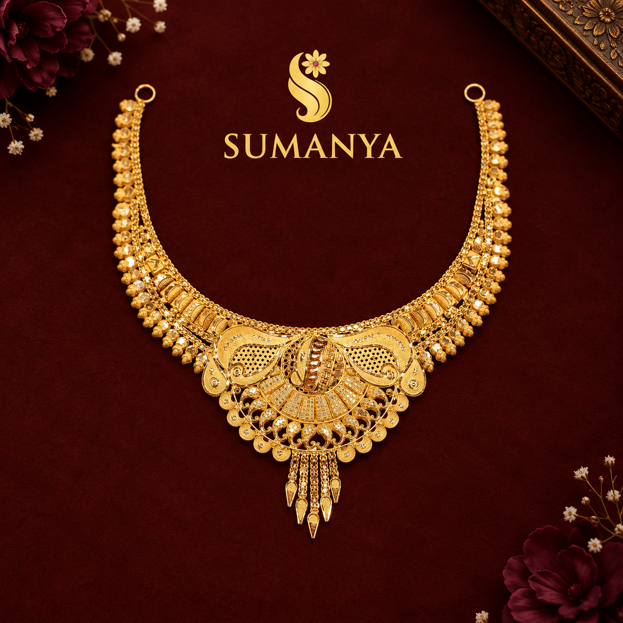 18k750  intricate detailing with a grand royal look